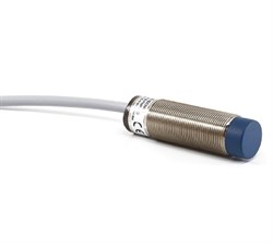 Индуктивный бесконтактный переключатель EMAS 18мм, IP67, провод 2м SIM18NM1PC2 - фото 328553