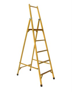 Диэлектрическая стремянка 4 ступени ССС-2,2-К40С - фото 78266